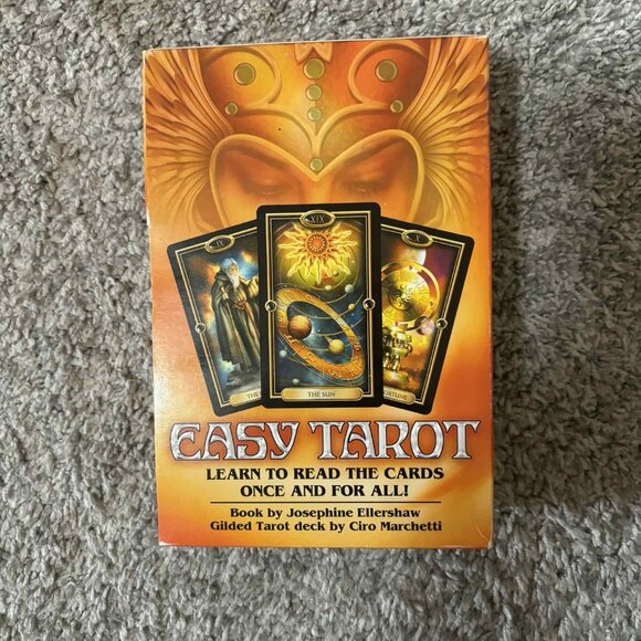 Like New Easy Tarot with Handbook with 78-Card Deck & Layout Sheet - Picture 1 of 4